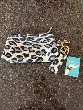 Keyper wristlet/key chain